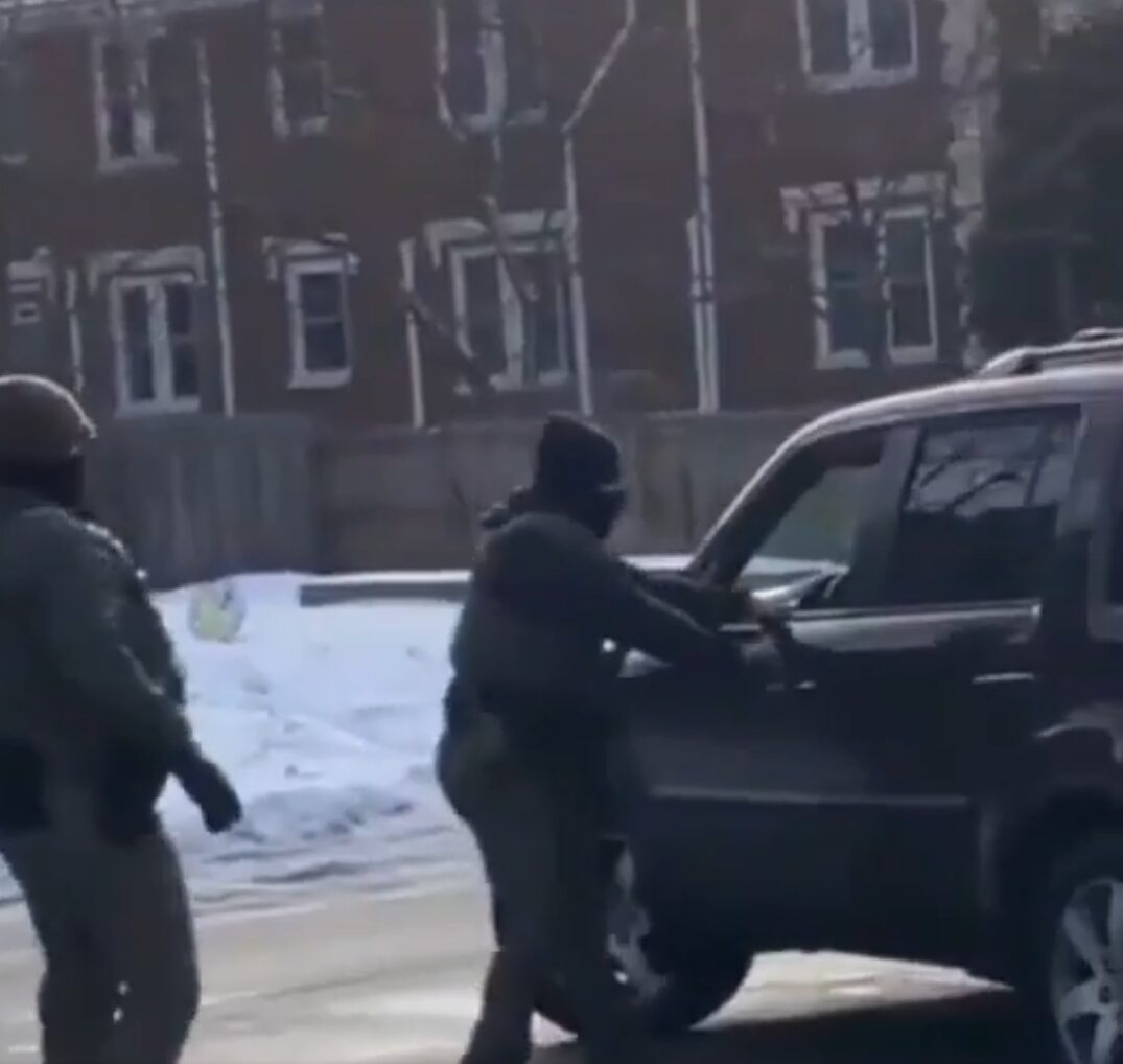 ICE Agents Shoot and Kill Mother of 3 in Minnesota